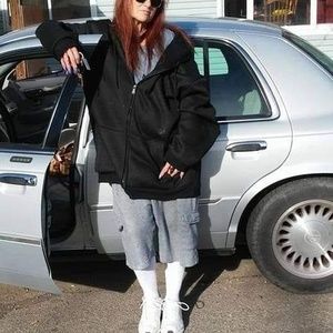 Meet your Posher, Deborah